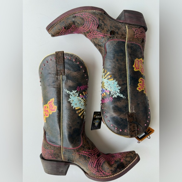 ARIAT Rare Gypsy Soule Collection Limited Edition Pink & Sassy Crystal Size 7,5 - Picture 5 of 17